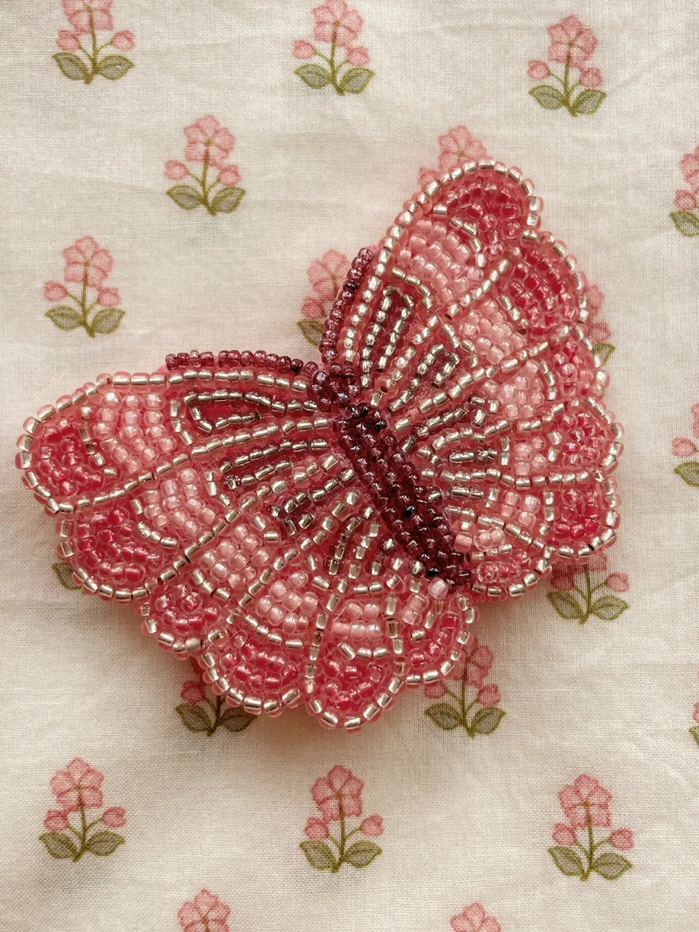 BUTTERFLY BEADED HÅRKLIPS - butterfly