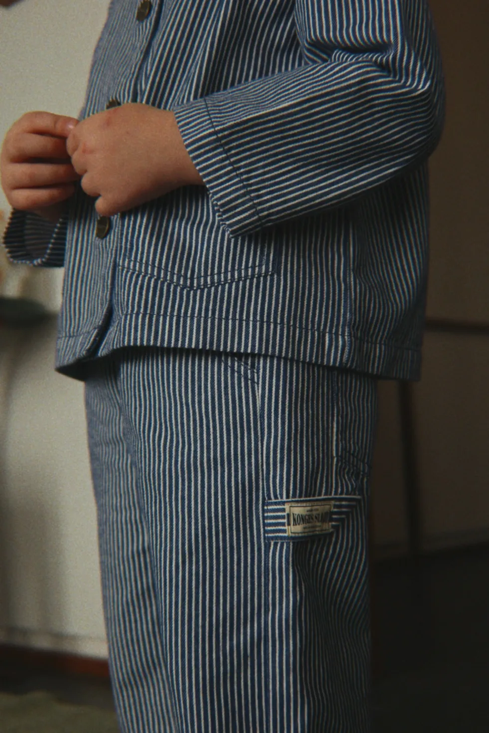 Luc Bukser - blue stripe