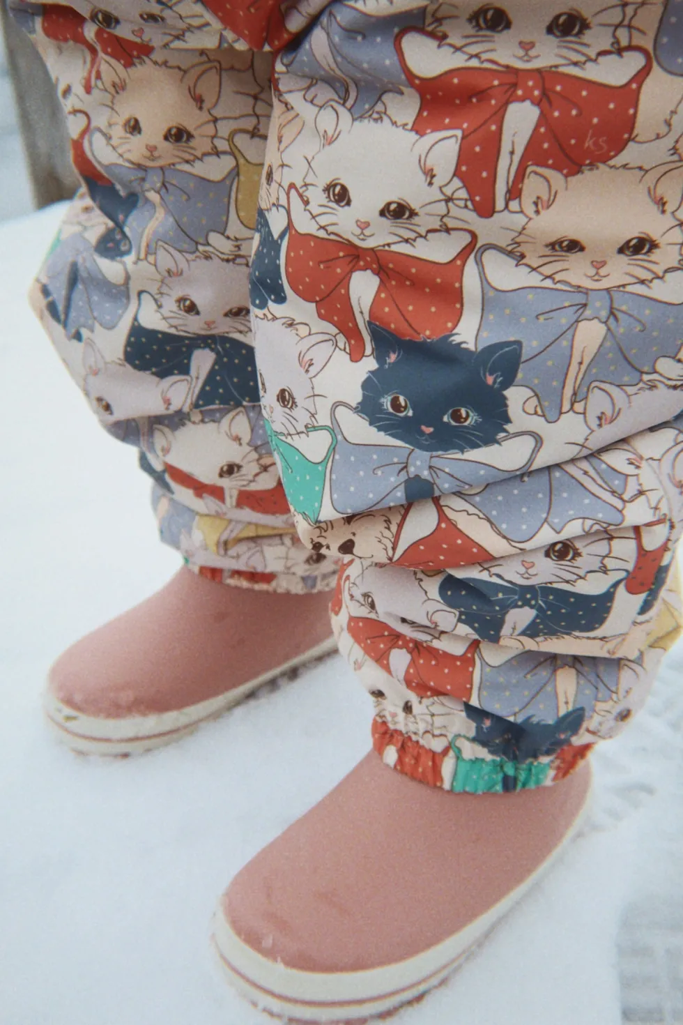 NOHR SNOWSUIT - like cats and dogs