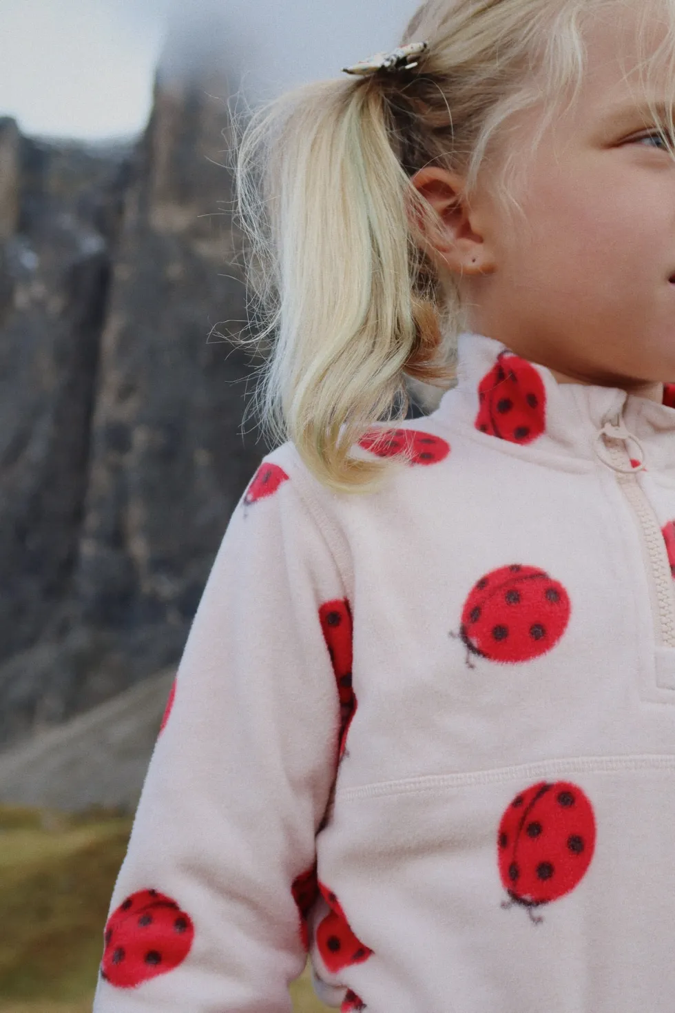 tavi sweatshirt - ladybug