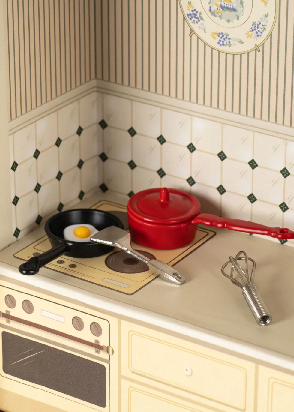 Tiny kitchen - green check