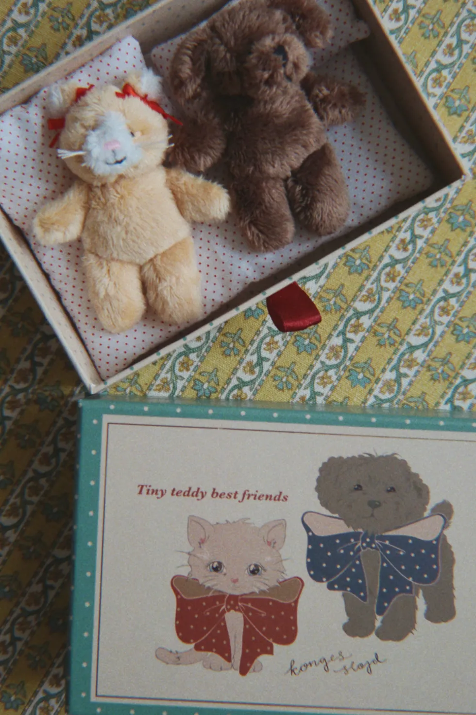 TINY TEDDY BEST FRIENDS - green stripe