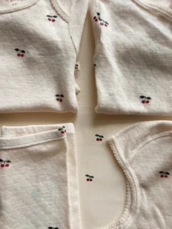 Uma newborn body - cherry