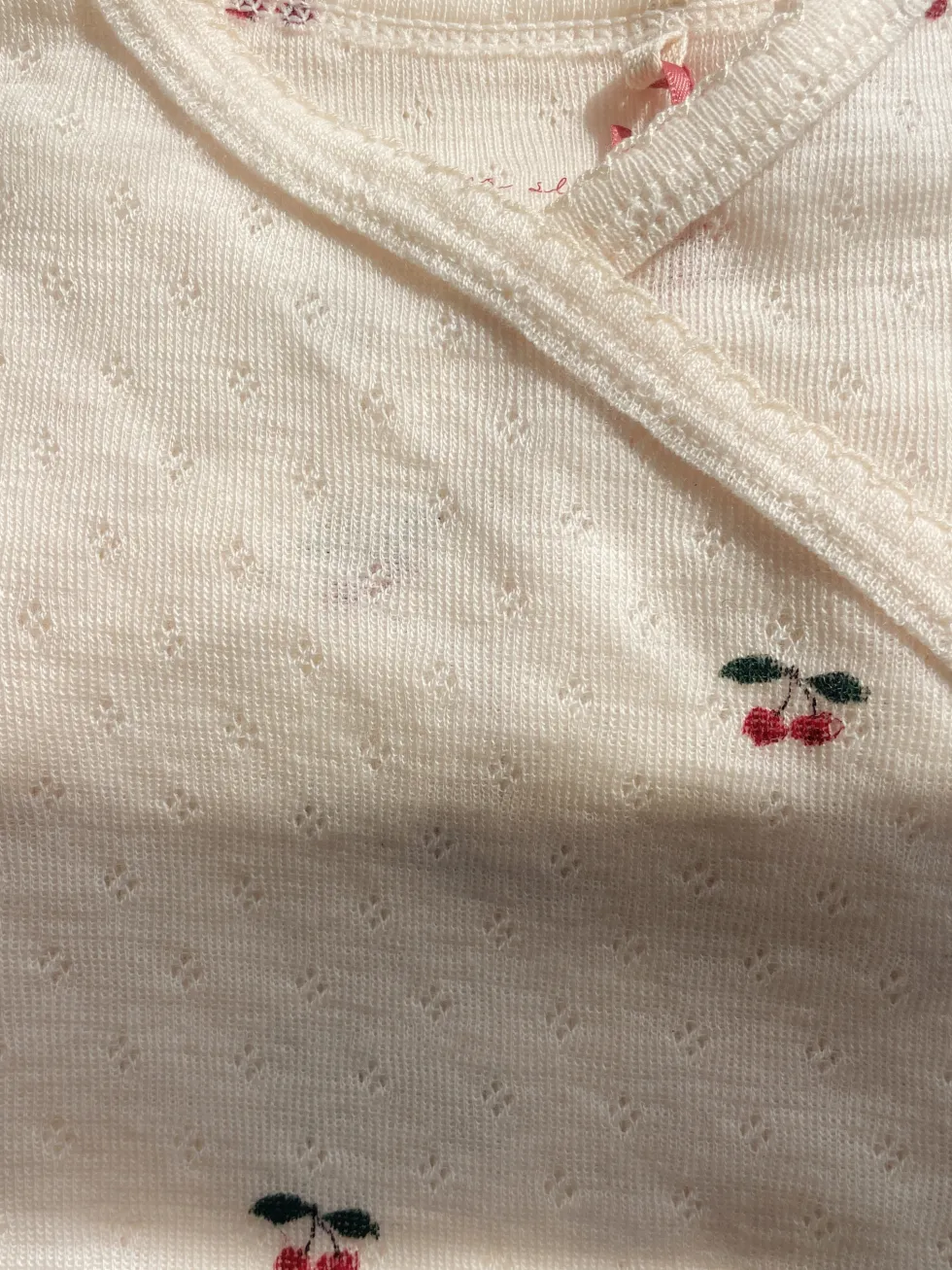 Uma newborn body - cherry