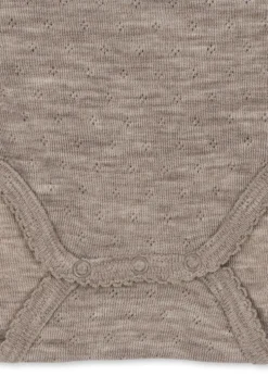 Uma newborn body - hazel