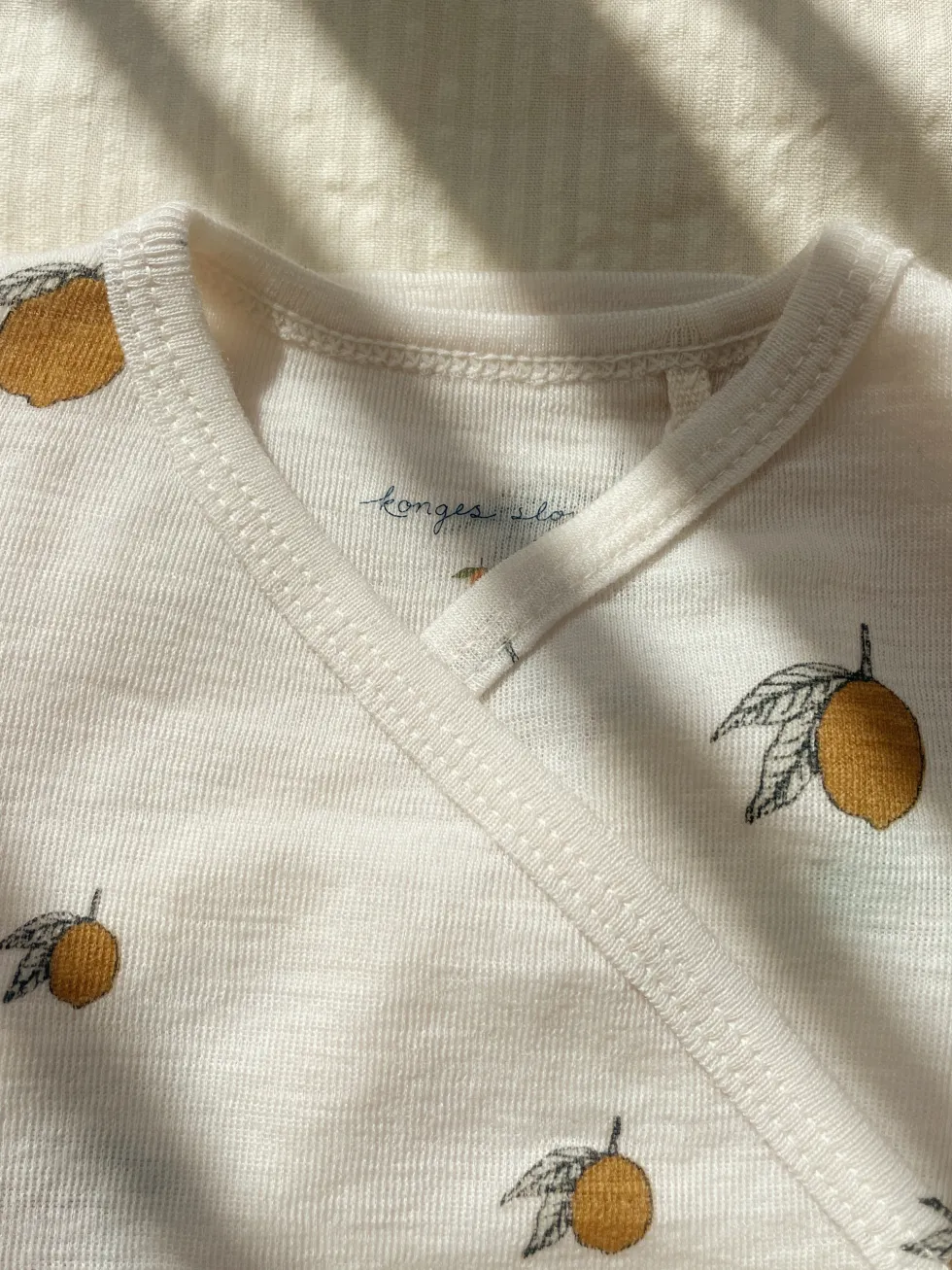 Uma newborn body - lemon