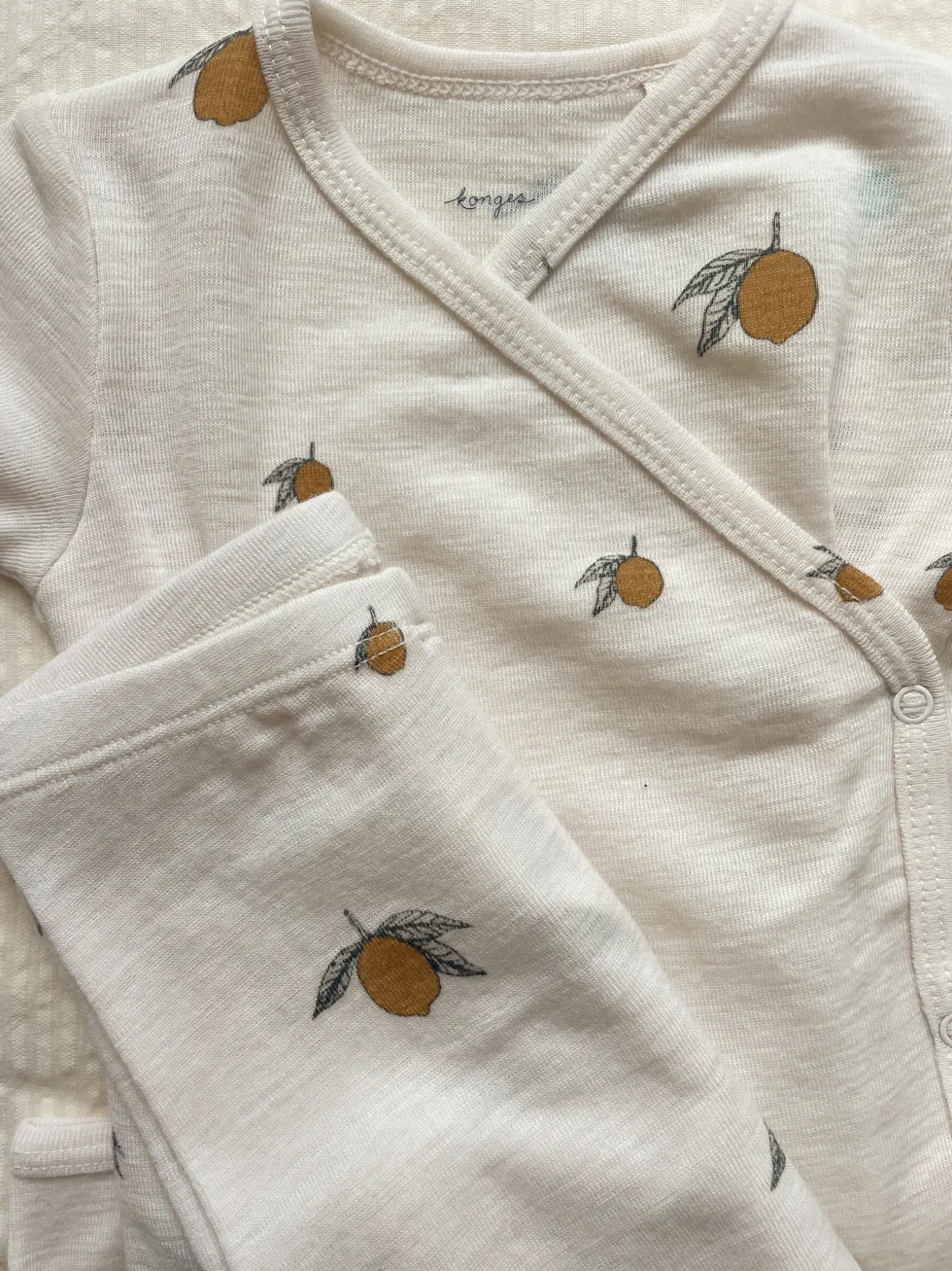Uma newborn body - lemon