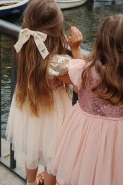 velvet bow pearly hårklips - pearled ivory